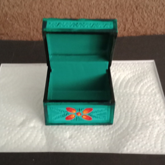 Colorful trinket box - Picture 2 of 6